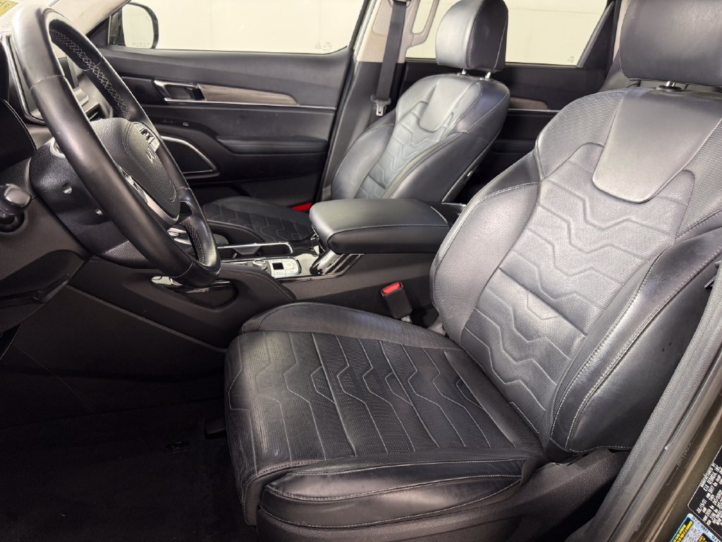 Used 2022 Kia Telluride SX w/ SX Prestige Package AWD/4WD image 11