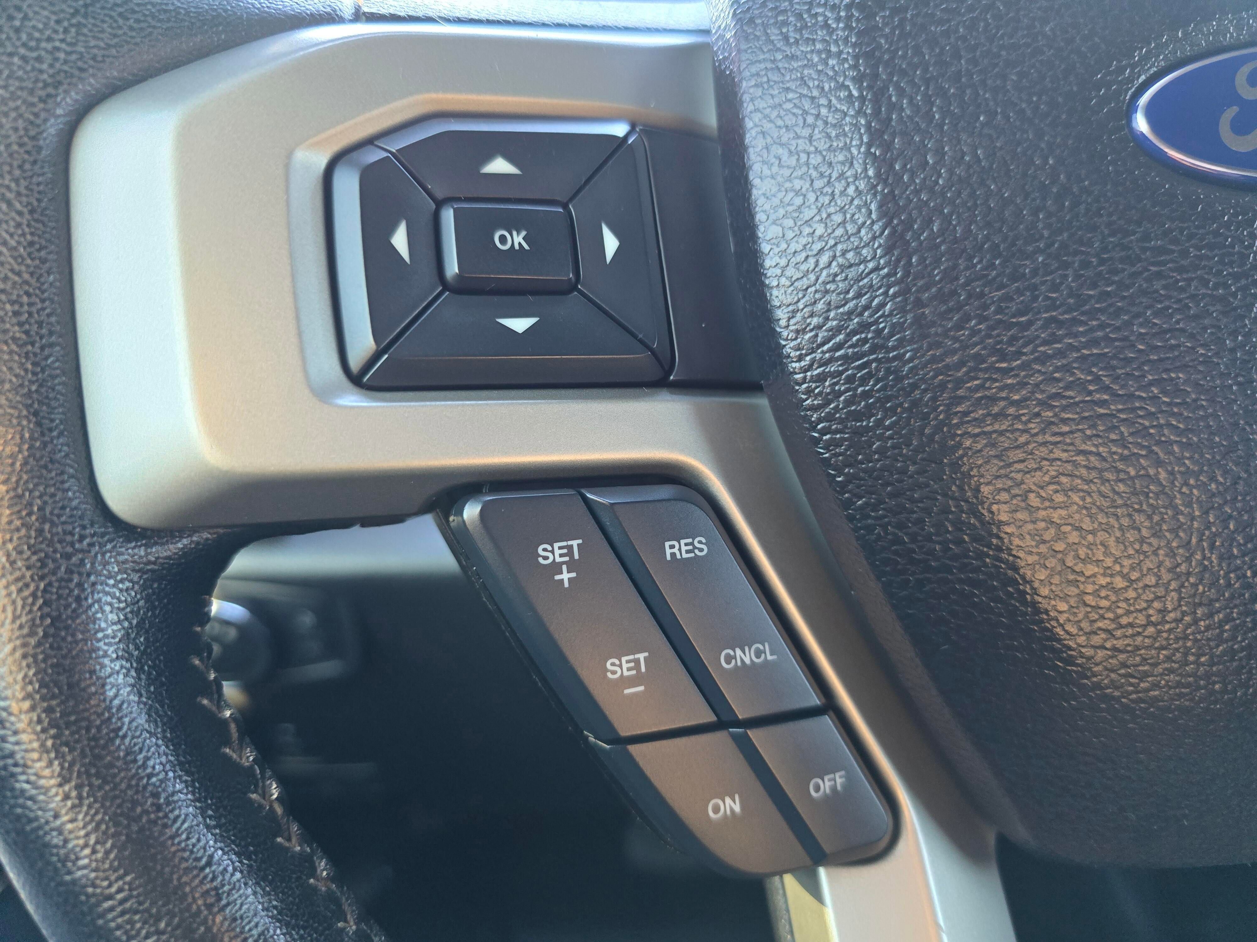 Used 2017 Ford F250 Lariat w/ Lariat Value Package AWD/4WD image 23