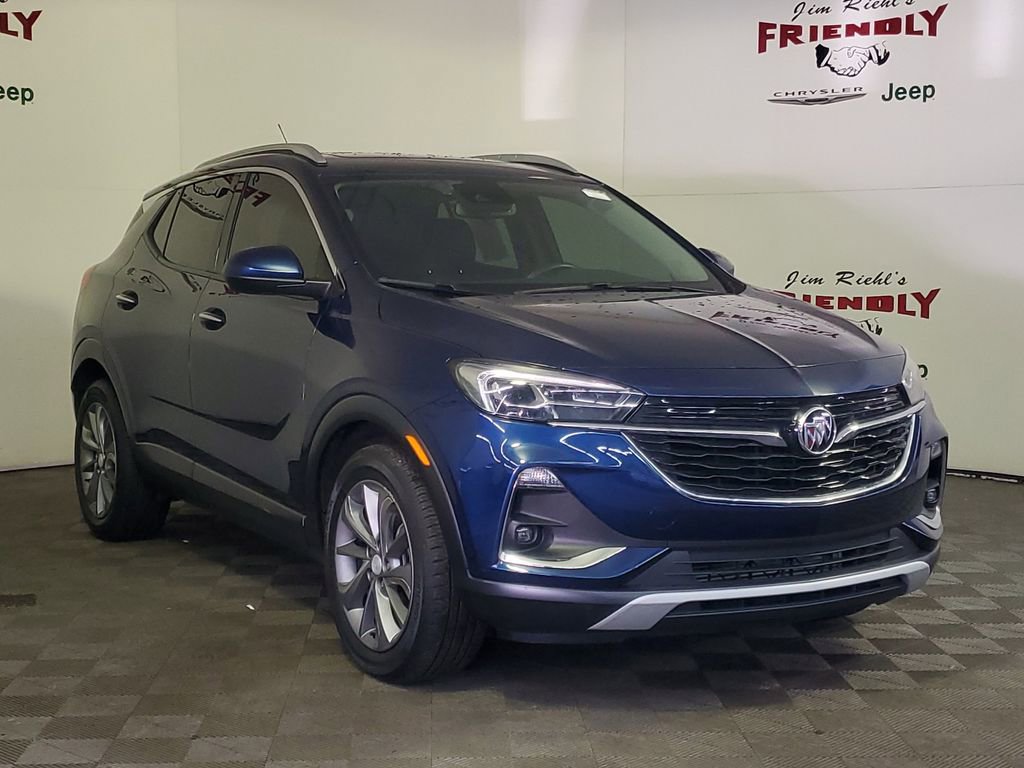 Used 2023 Buick Encore GX Essence w/ Experience Buick Package image 2