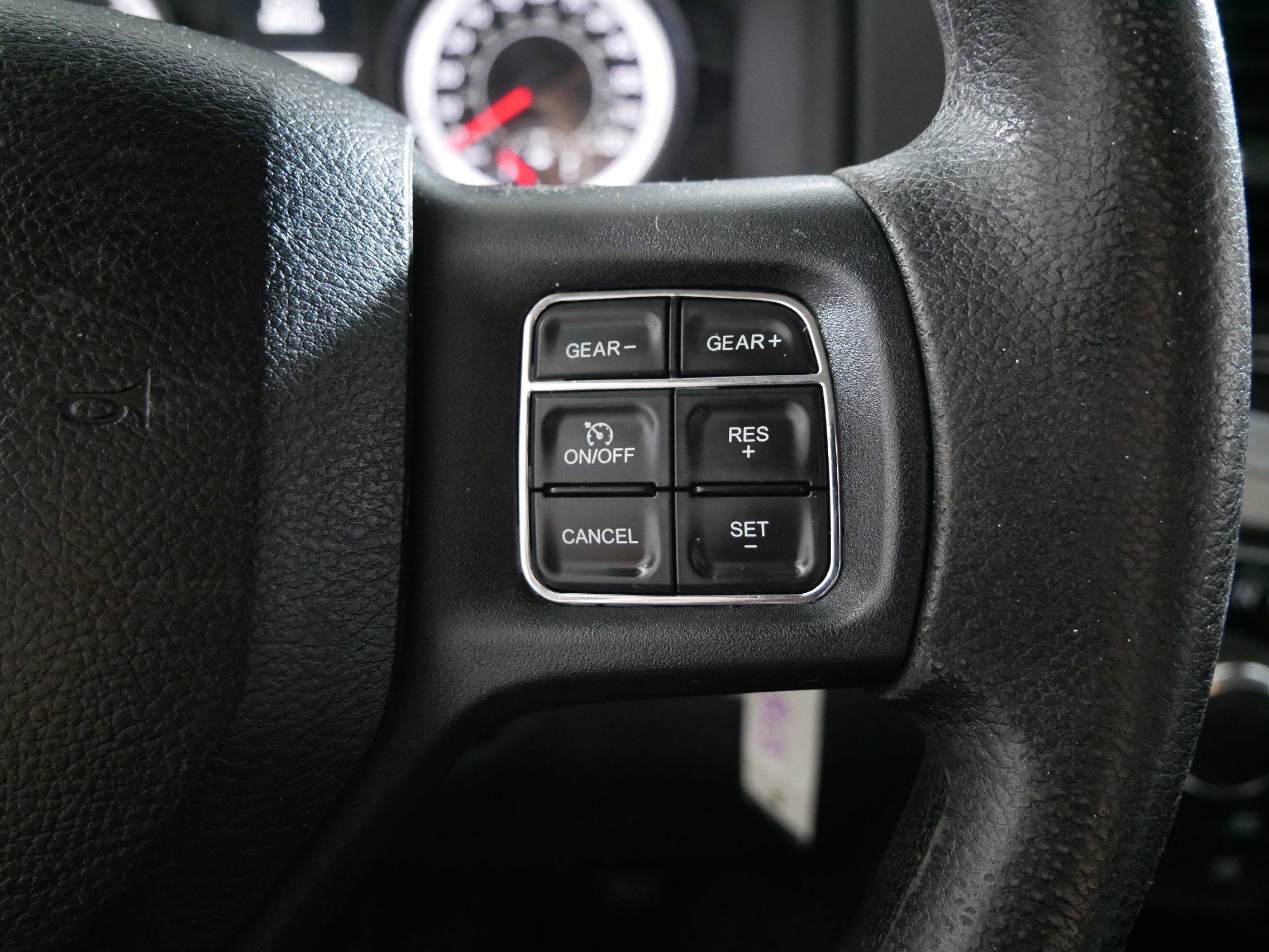 Used 2016 RAM 1500 Classic SLT image 27