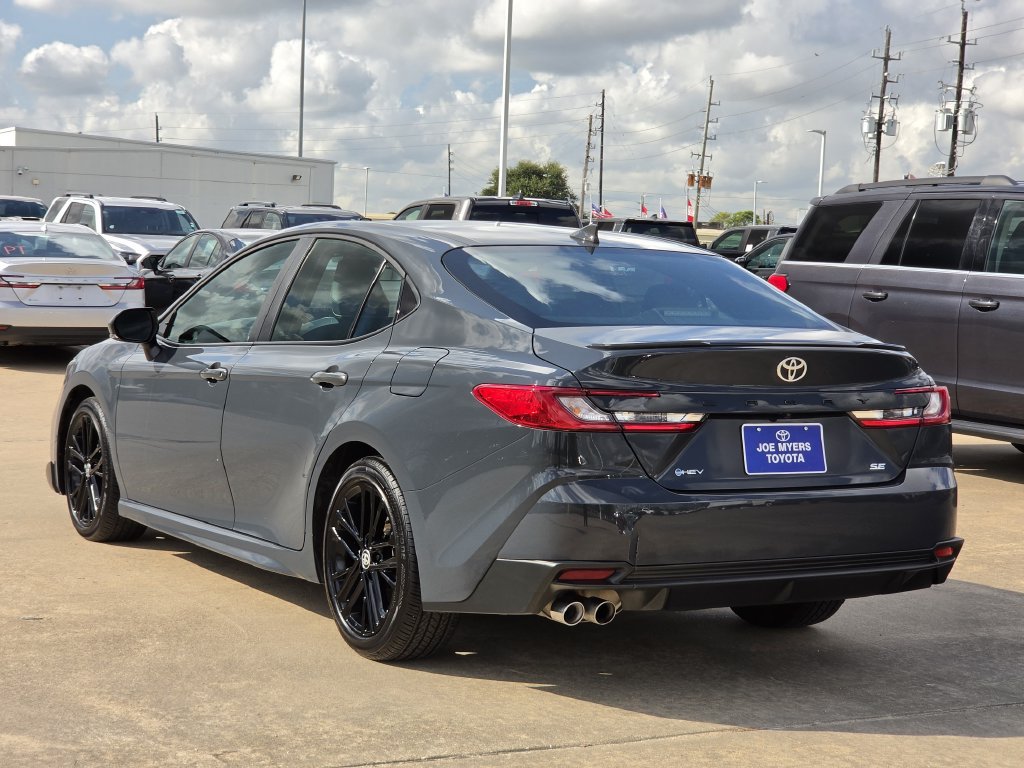 Used 2026 Toyota Camry SE FWD image 7