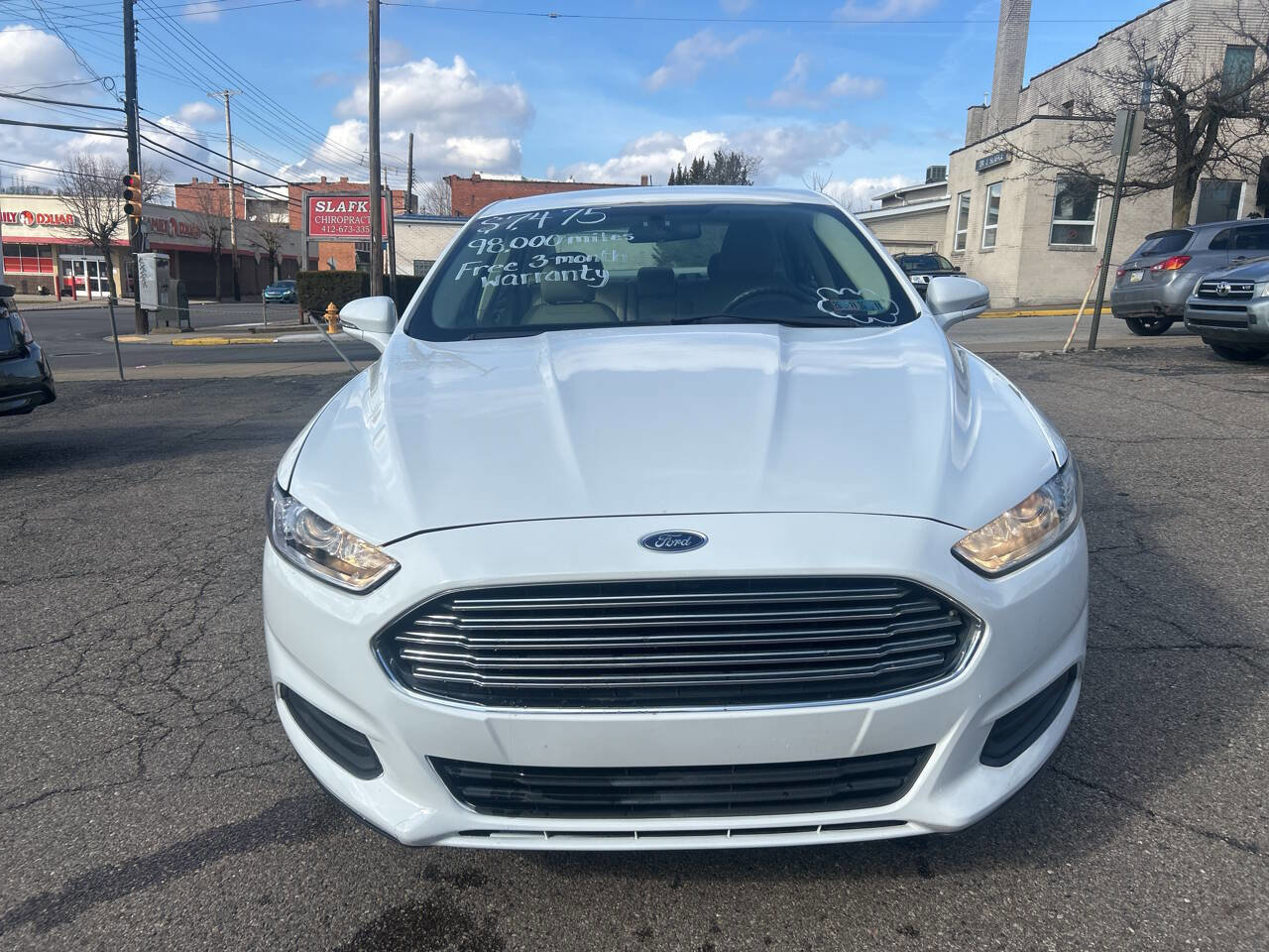 Used 2015 Ford Fusion SE image 3