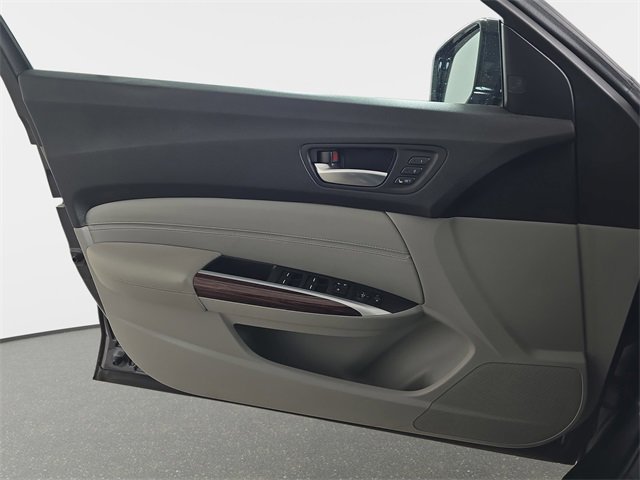Used 2015 Acura TLX V6 w/ Technology Package image 29