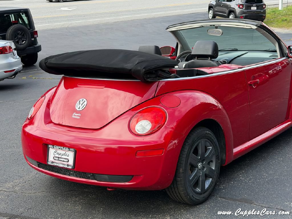 Used 2006 Volkswagen Beetle Convertible w/ Package 1 FWD image 27