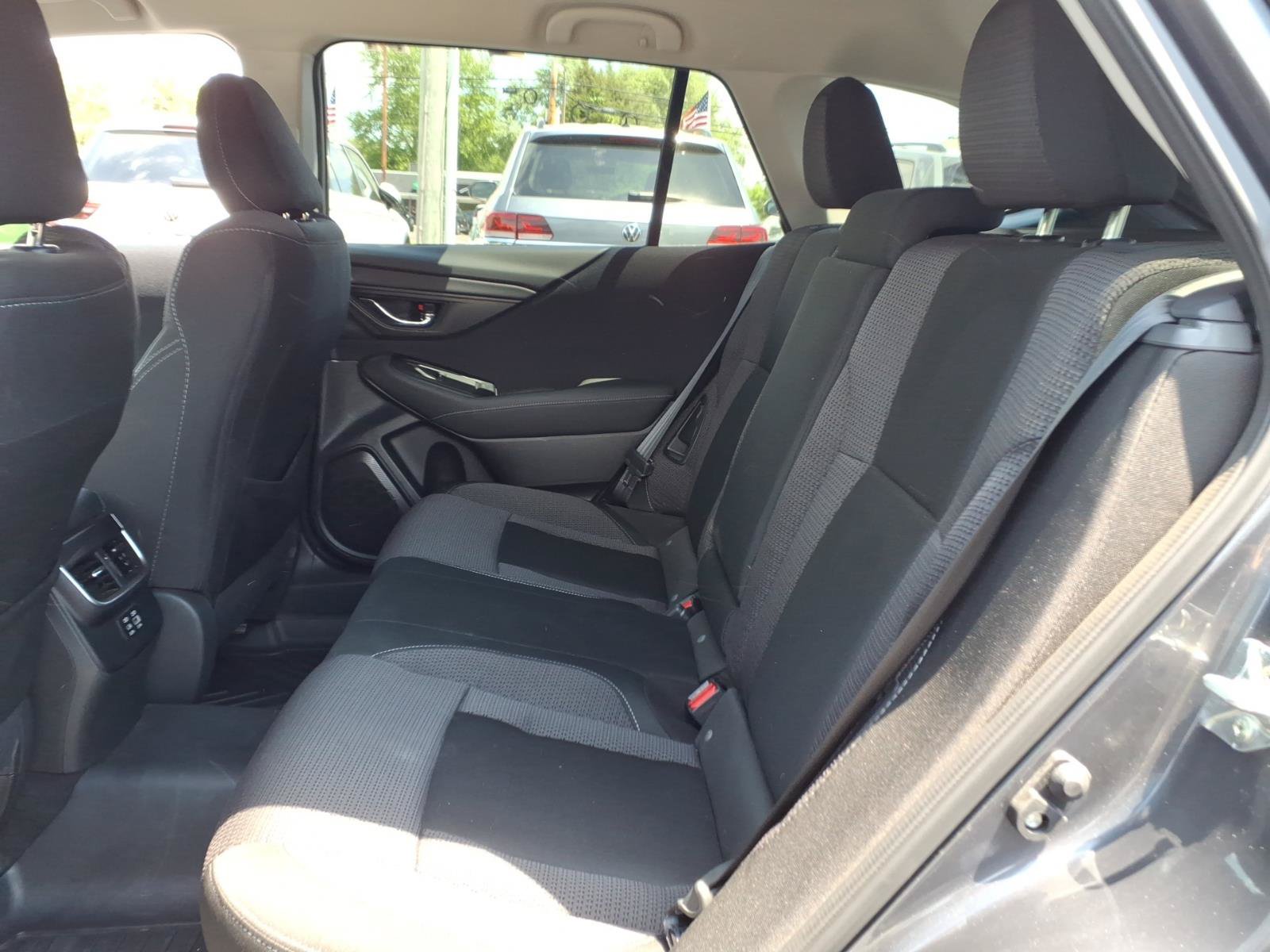 Used 2025 Subaru Outback Premium AWD/4WD image 16