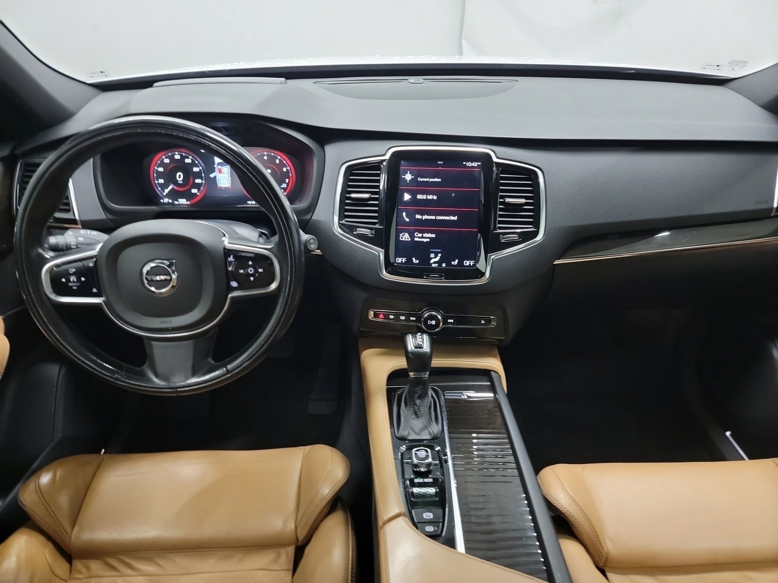 Used 2018 Volvo XC90 T6 Momentum w/ Convenience Package image 15