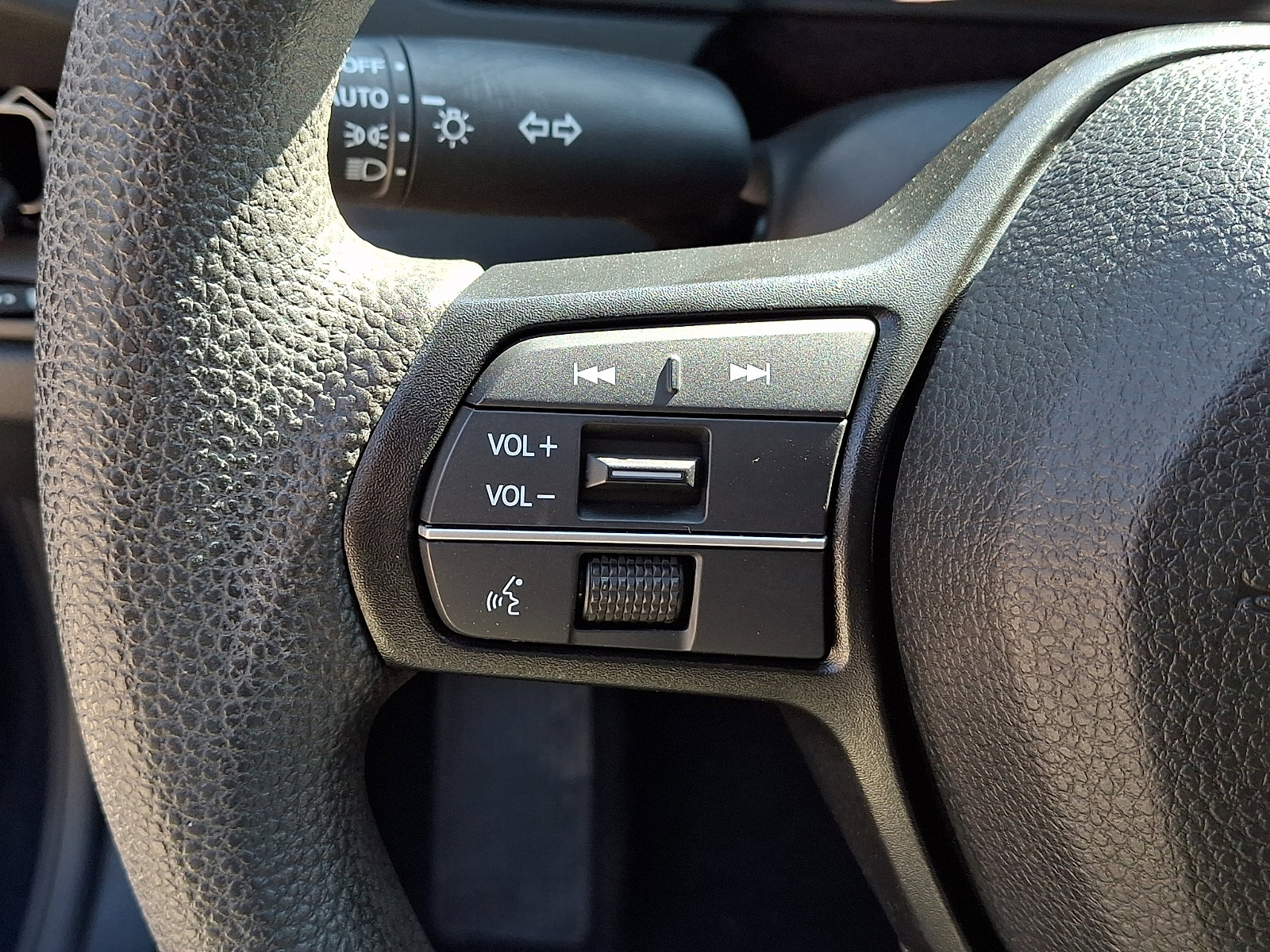 Used 2023 Honda Accord EX image 22