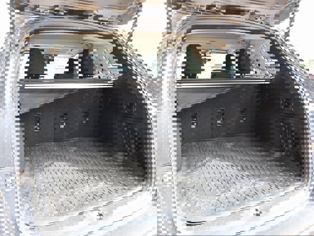 Used 2023 Subaru Outback Premium image 16