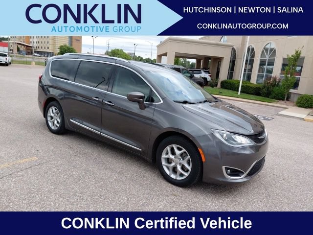 Used 2019 Chrysler Pacifica Touring-L Plus FWD image 1