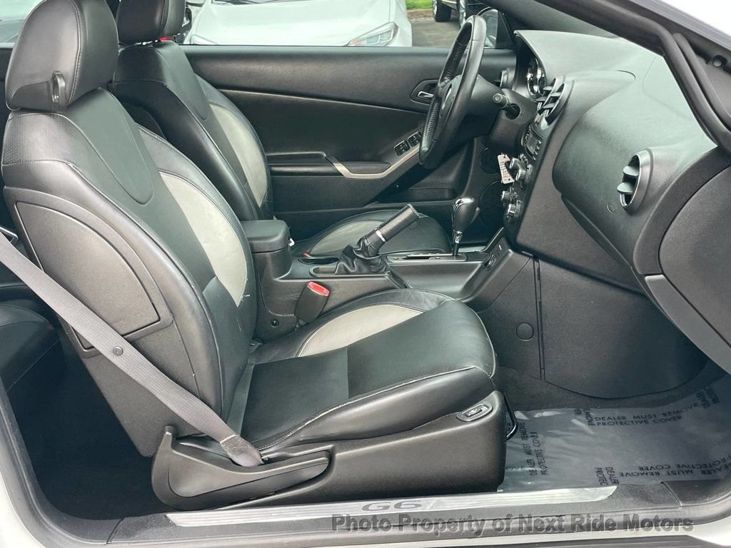 Used 2009 Pontiac G6 GT w/ Sport Package 1 FWD image 12