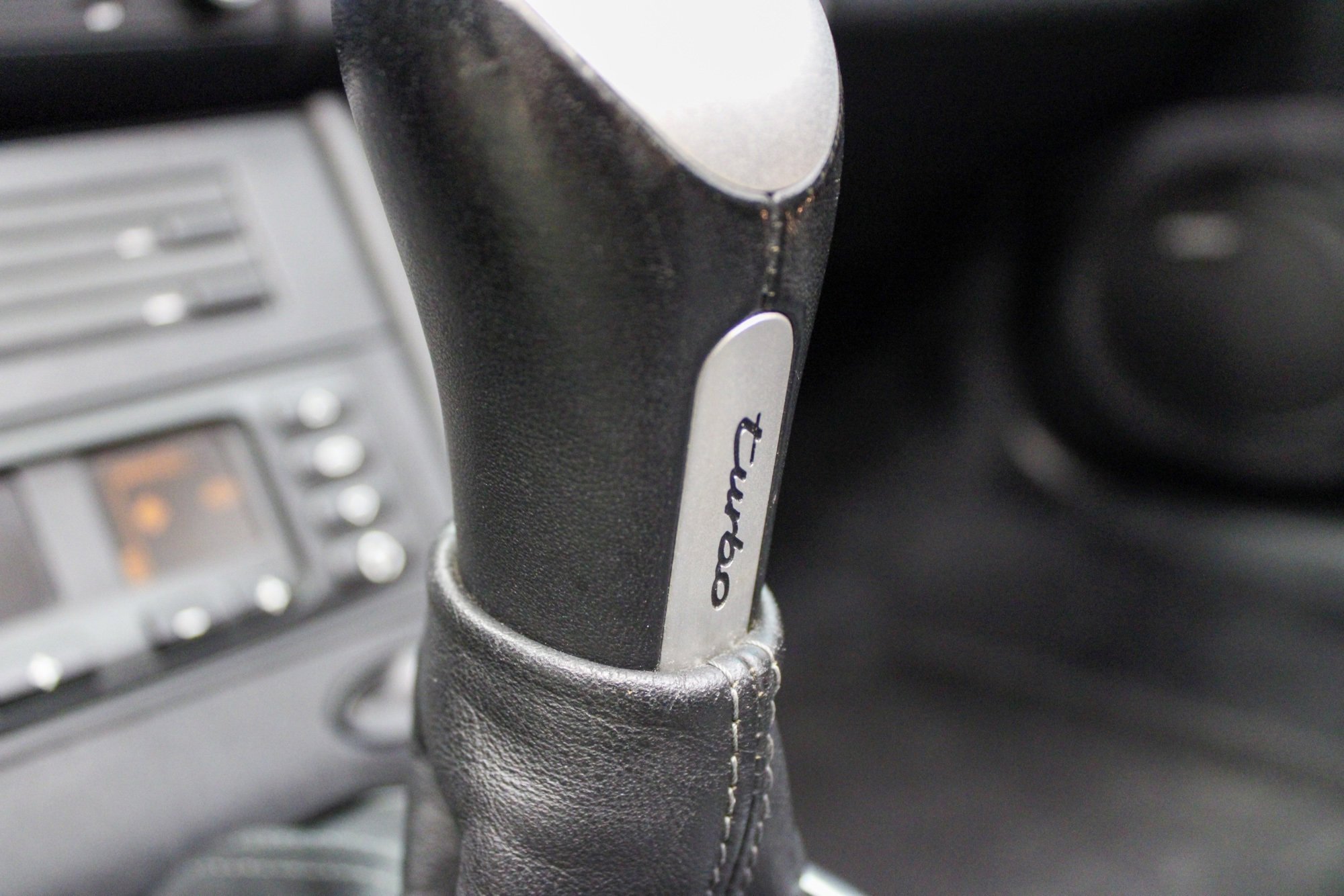 Used 2004 Porsche 911 Turbo image 32