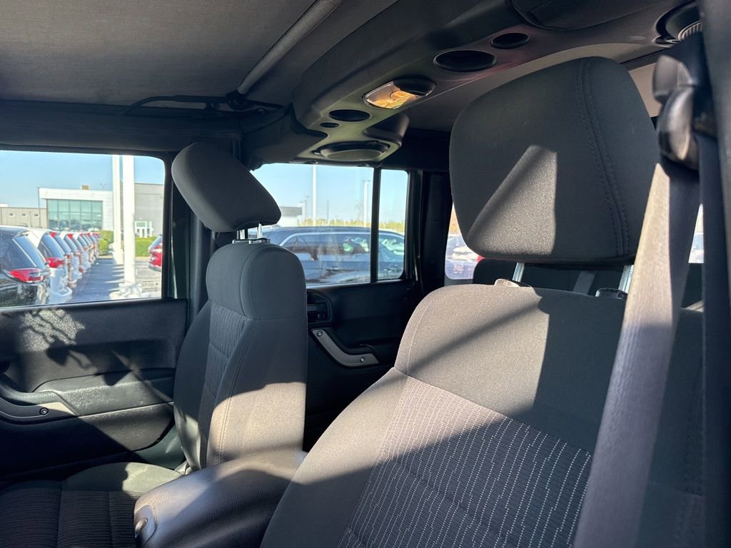Used 2012 Jeep Wrangler Unlimited Sport image 11