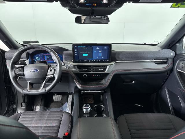 Certified 2025 Ford Explorer ST-Line w/ ST-Line Street Pack AWD/4WD image 4