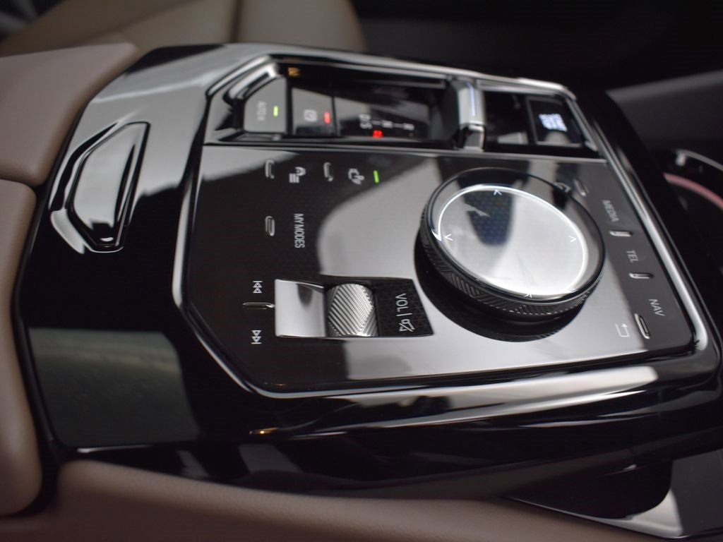 New 2026 BMW 530i w/ Premium Package image 26