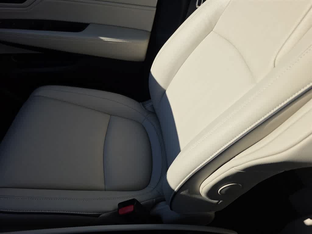 Certified 2026 Honda Odyssey Touring image 26
