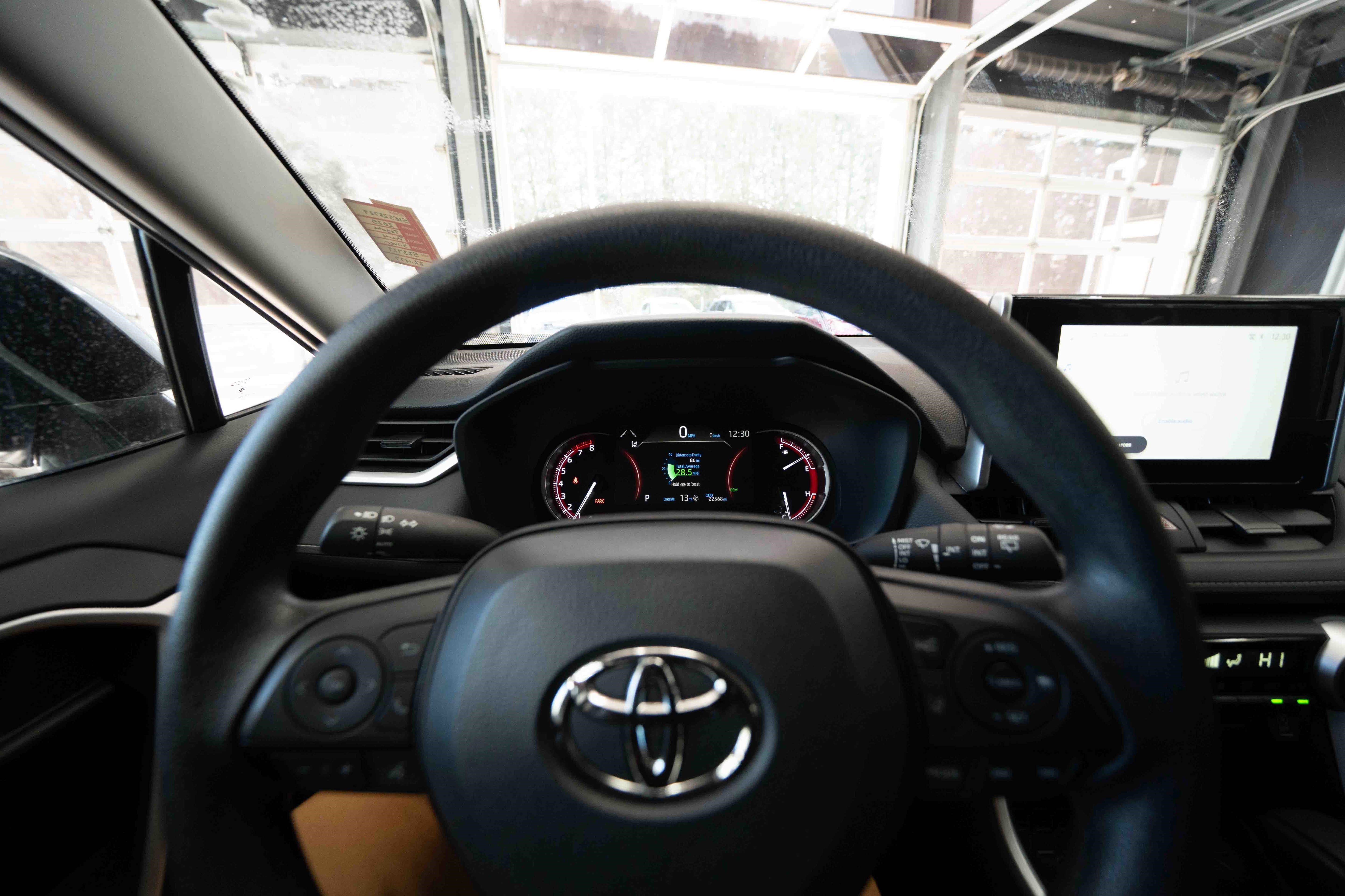 Used 2025 Toyota RAV4 XLE image 15