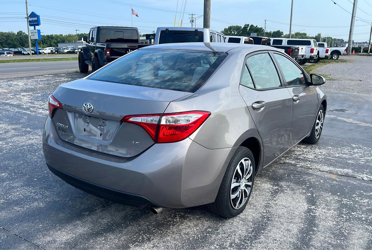Used 2016 Toyota Corolla LE FWD image 3