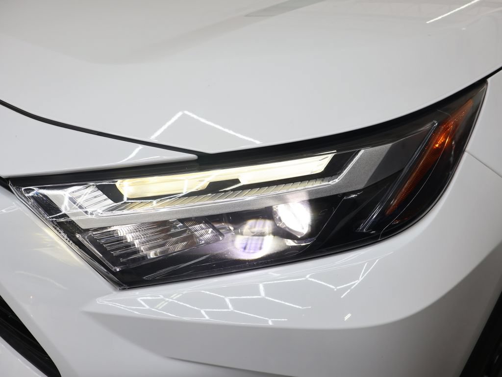 Used 2022 Toyota RAV4 XLE FWD image 28