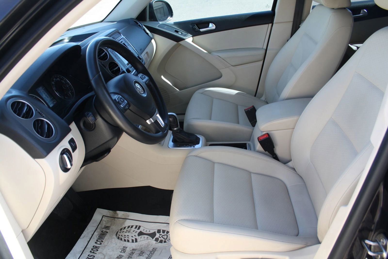Used 2016 Volkswagen Tiguan S FWD image 16