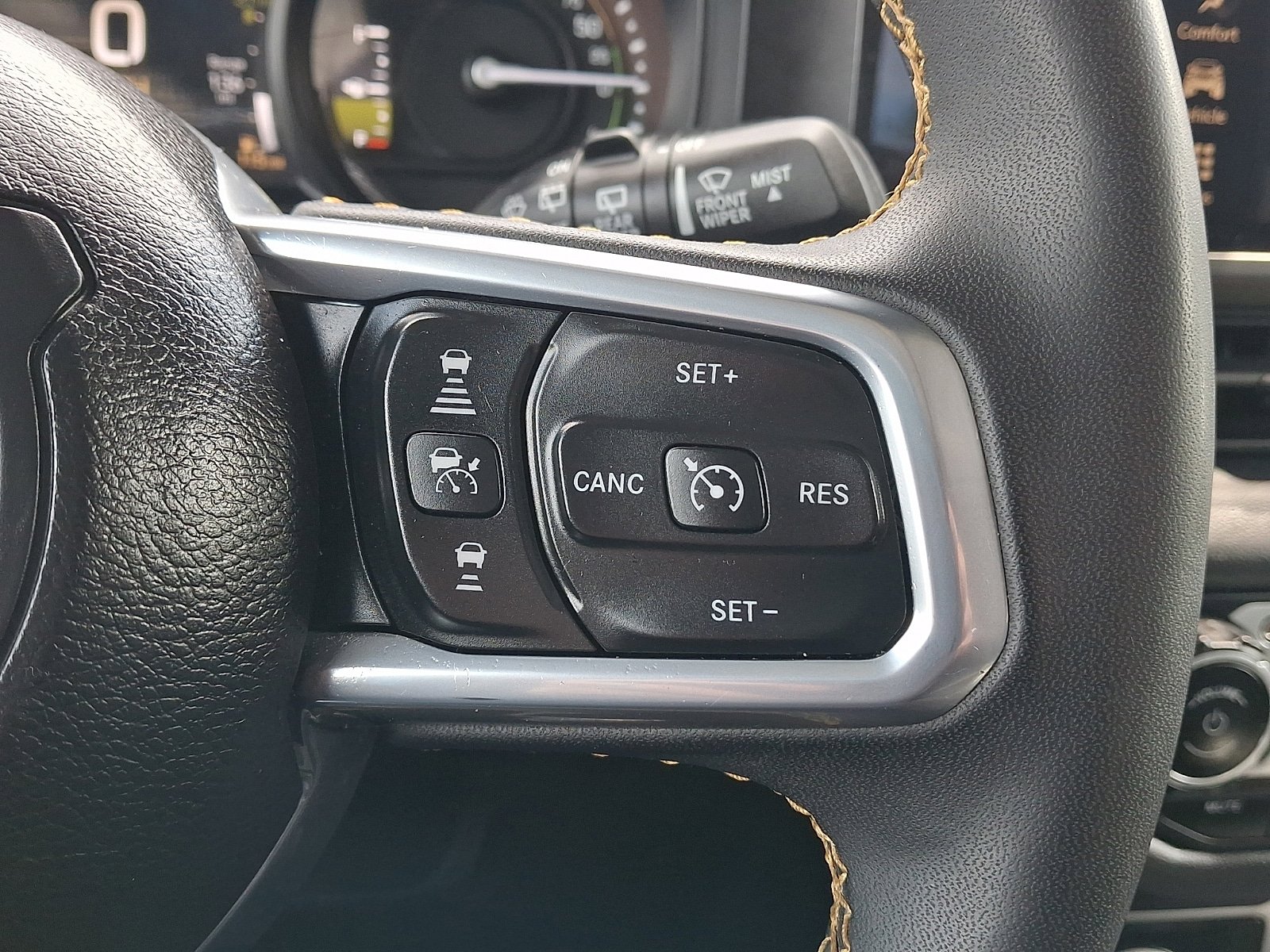 Used 2024 Jeep Wrangler Unlimited Sahara AWD/4WD image 20