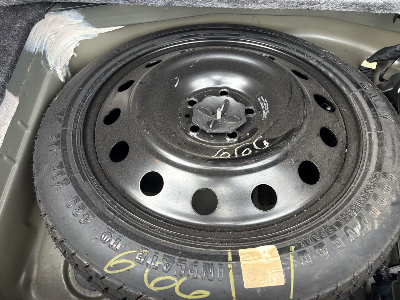 Used 2016 Chrysler 300 Limited w/ Driver Convenience Group image 21