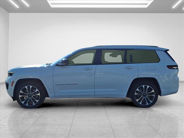 Used 2022 Jeep Grand Cherokee L Overland w/ Luxury Tech Group IV AWD/4WD image 6