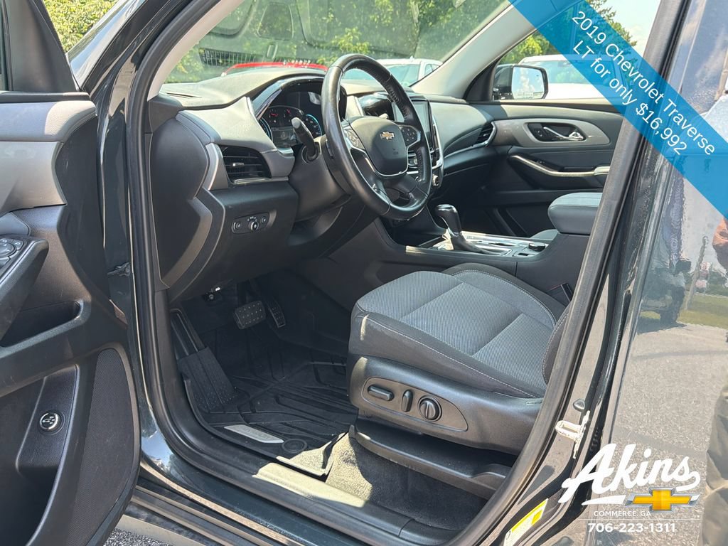Certified 2019 Chevrolet Traverse LT FWD image 15