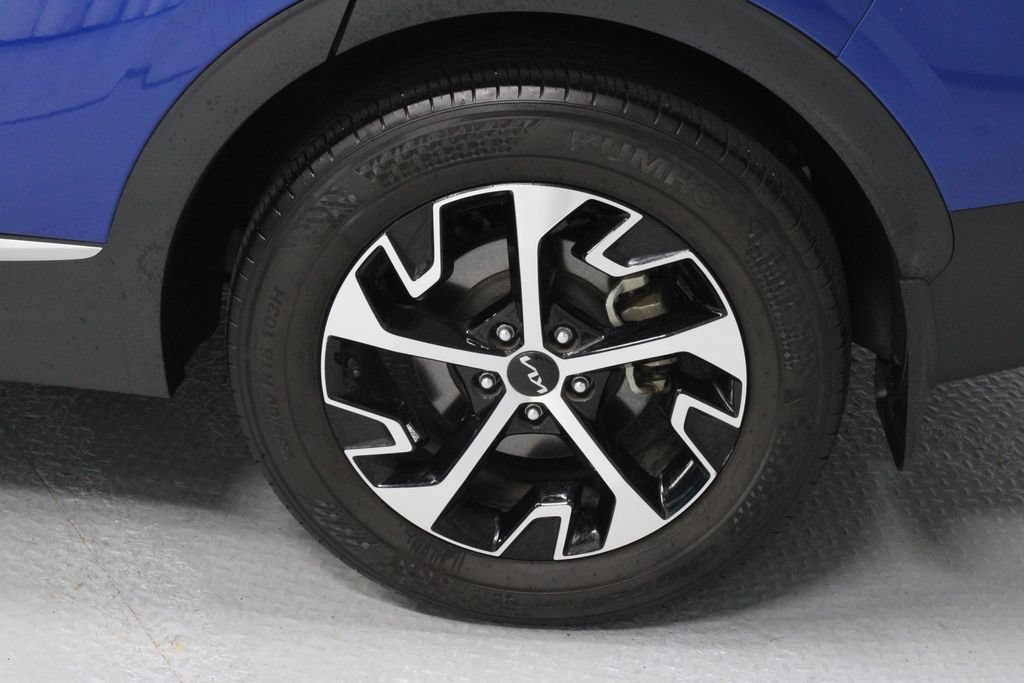 Used 2024 Kia Sportage EX AWD/4WD image 18