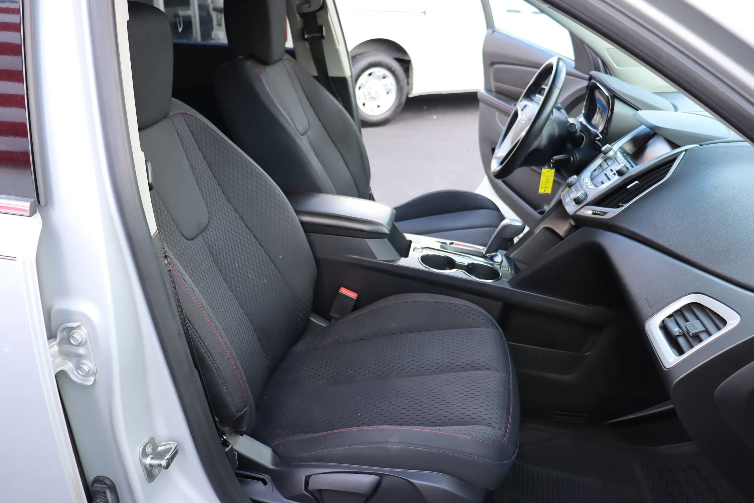 Used 2015 GMC Terrain SLE image 13