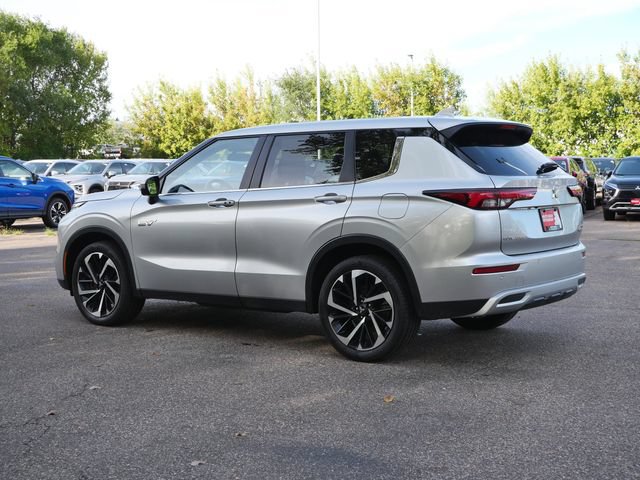Used 2024 Mitsubishi Outlander SE AWD/4WD image 4