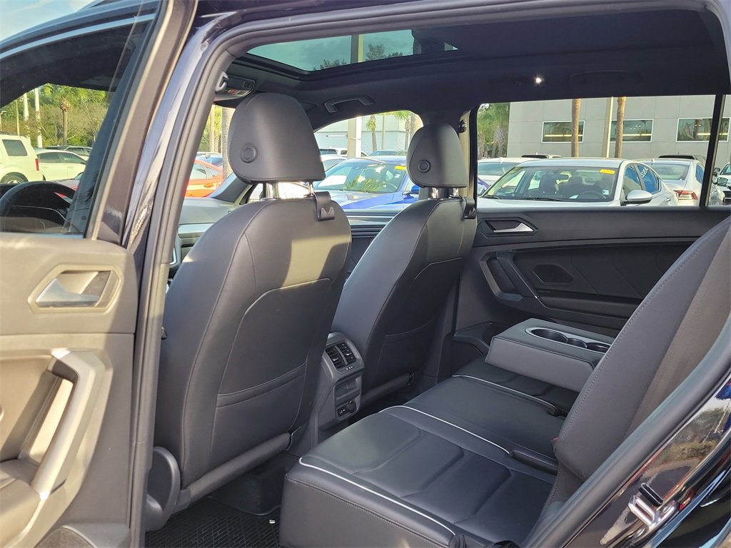 Used 2020 Volkswagen Tiguan SEL Premium R-Line w/ 3rd Row Seat Package image 16