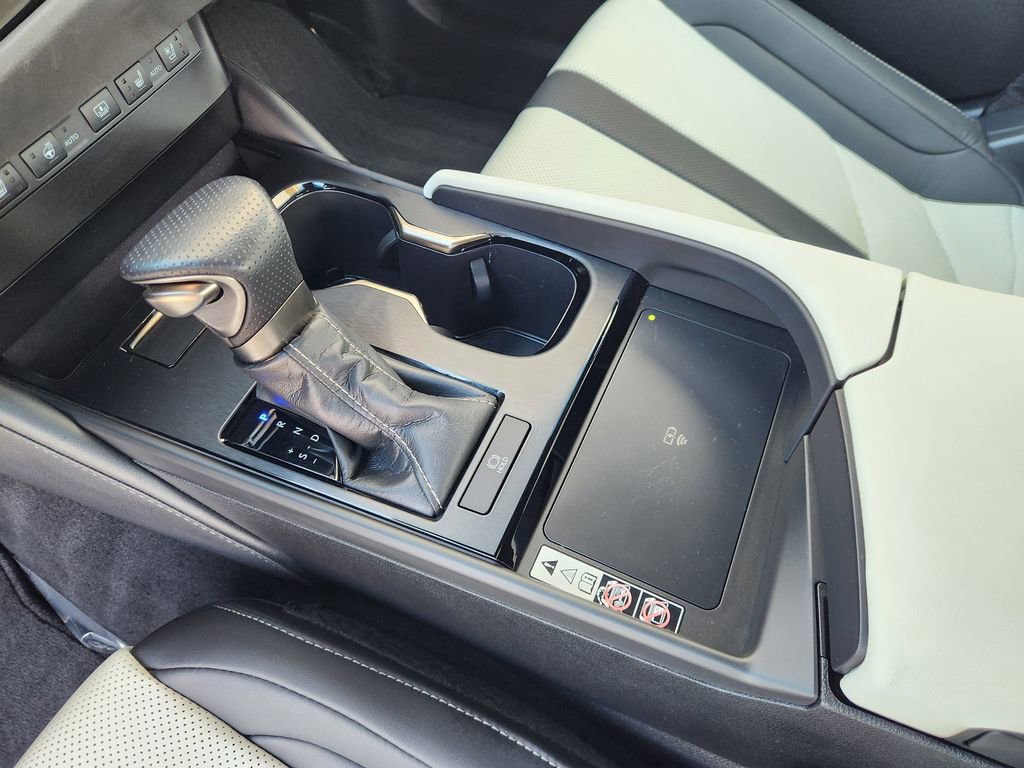 Certified 2023 Lexus ES 350 F Sport w/ Accessory Package (Z2) image 19