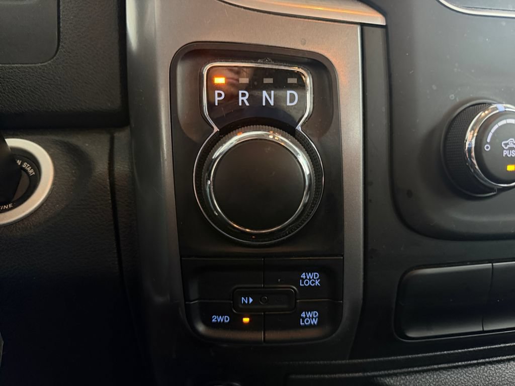 Used 2024 RAM 1500 Classic SLT AWD/4WD image 18