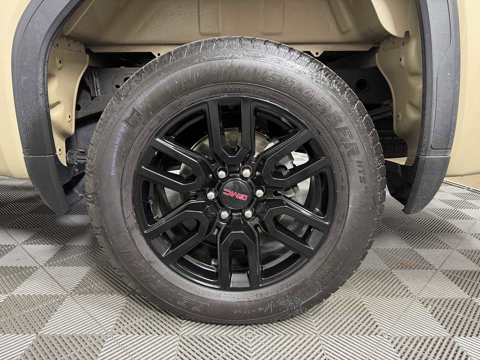 Used 2023 GMC Sierra 1500 Elevation AWD/4WD image 17