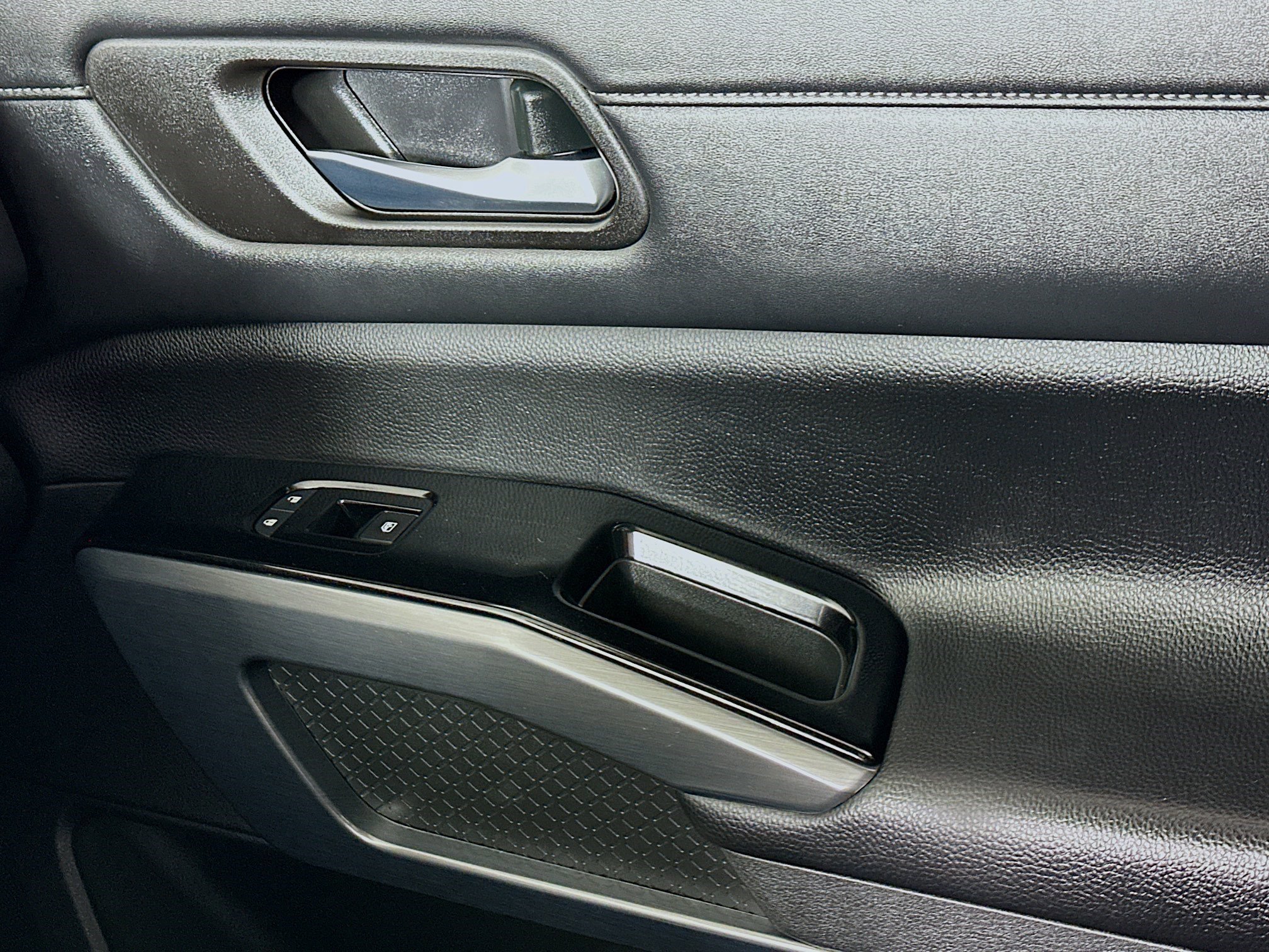 Used 2024 Nissan Pathfinder SL w/ SL Premium Package image 17