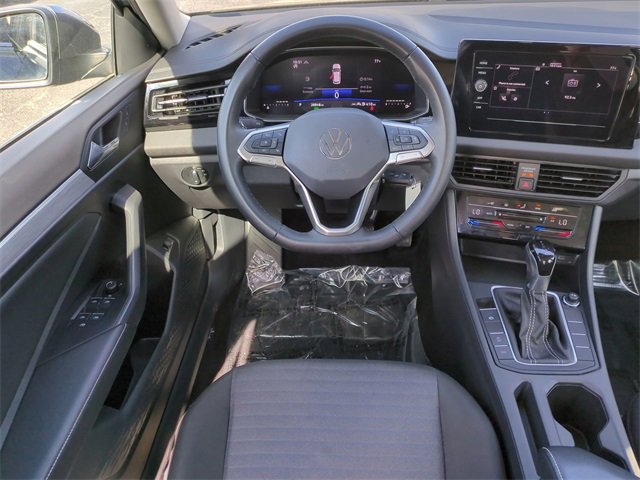 Used 2025 Volkswagen Jetta S image 17