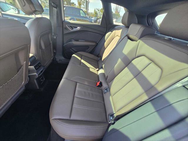 Used 2024 Audi Q4 e-tron Prestige image 21