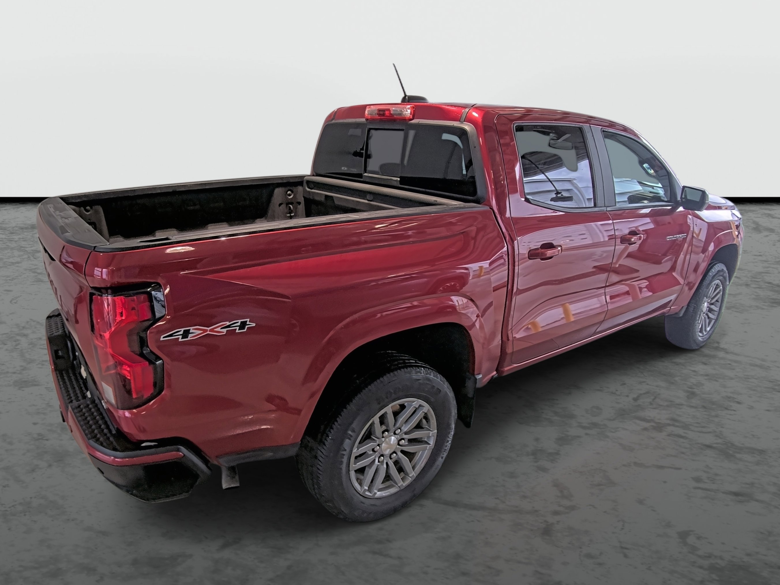 Used 2023 Chevrolet Colorado LT w/ LT Convenience Package II image 4