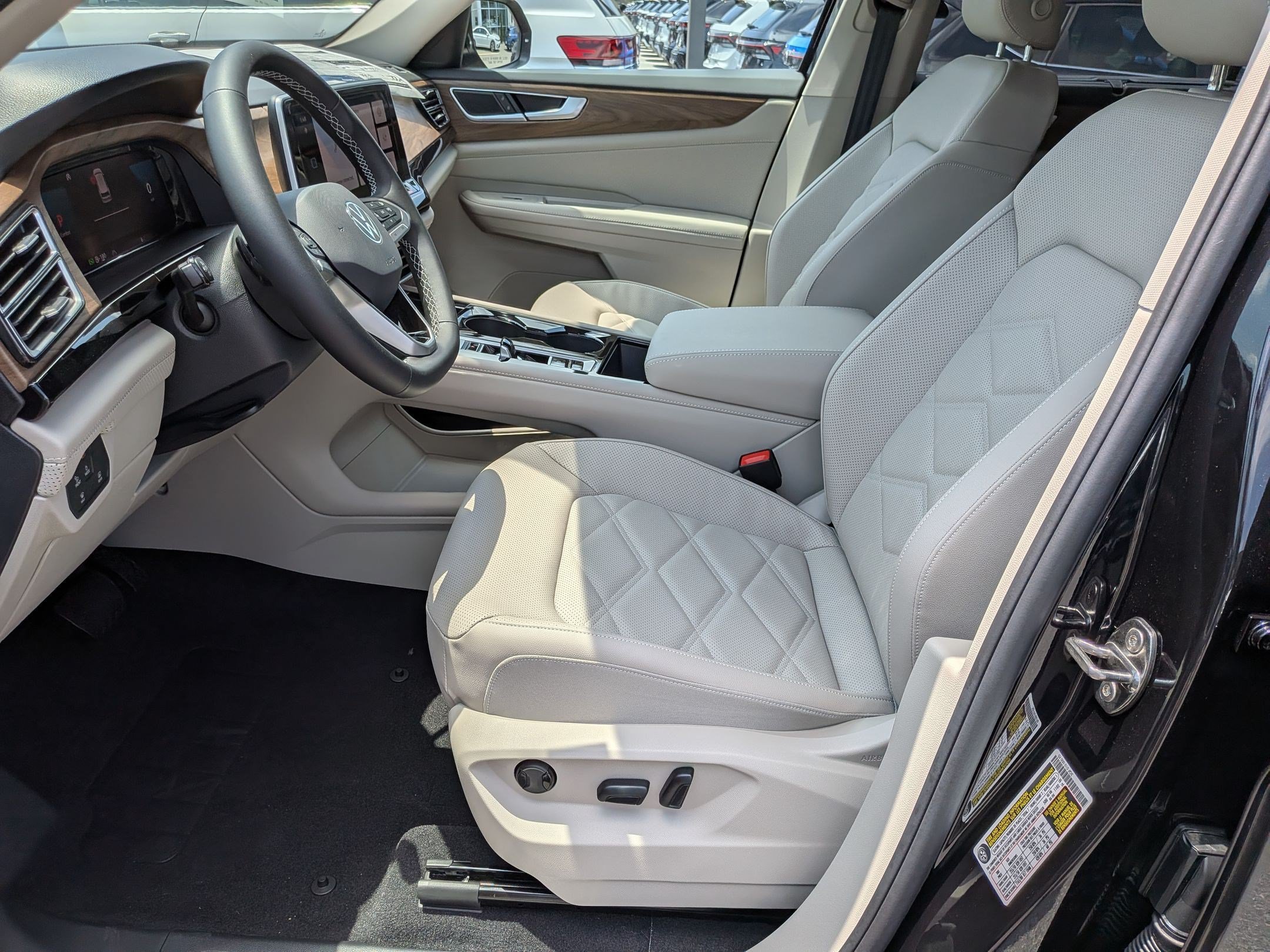 New 2026 Volkswagen Atlas SE AWD/4WD image 14