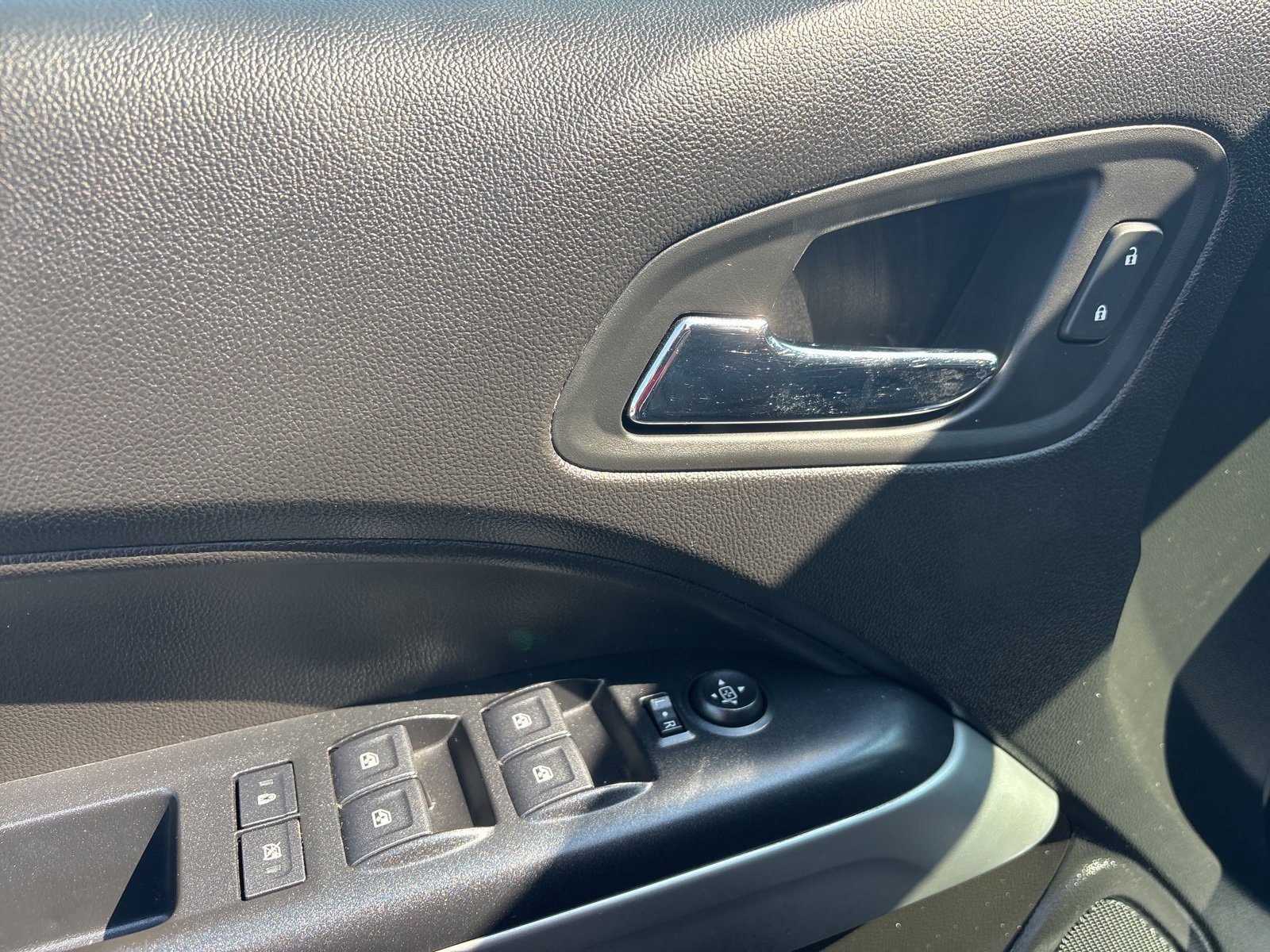 Used 2019 Chevrolet Colorado LT w/ LT Convenience Package image 20