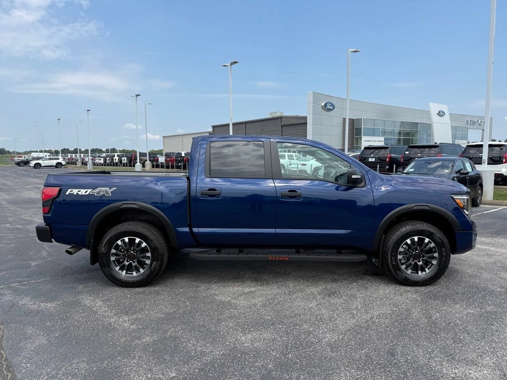 Used 2024 Nissan Titan PRO-4X w/ Pro-4x Convenience Package AWD/4WD image 31