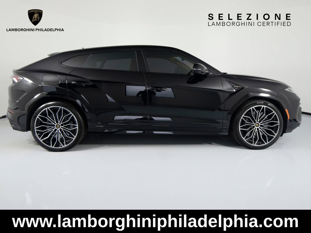 Used 2025 Lamborghini Urus SE AWD/4WD image 4