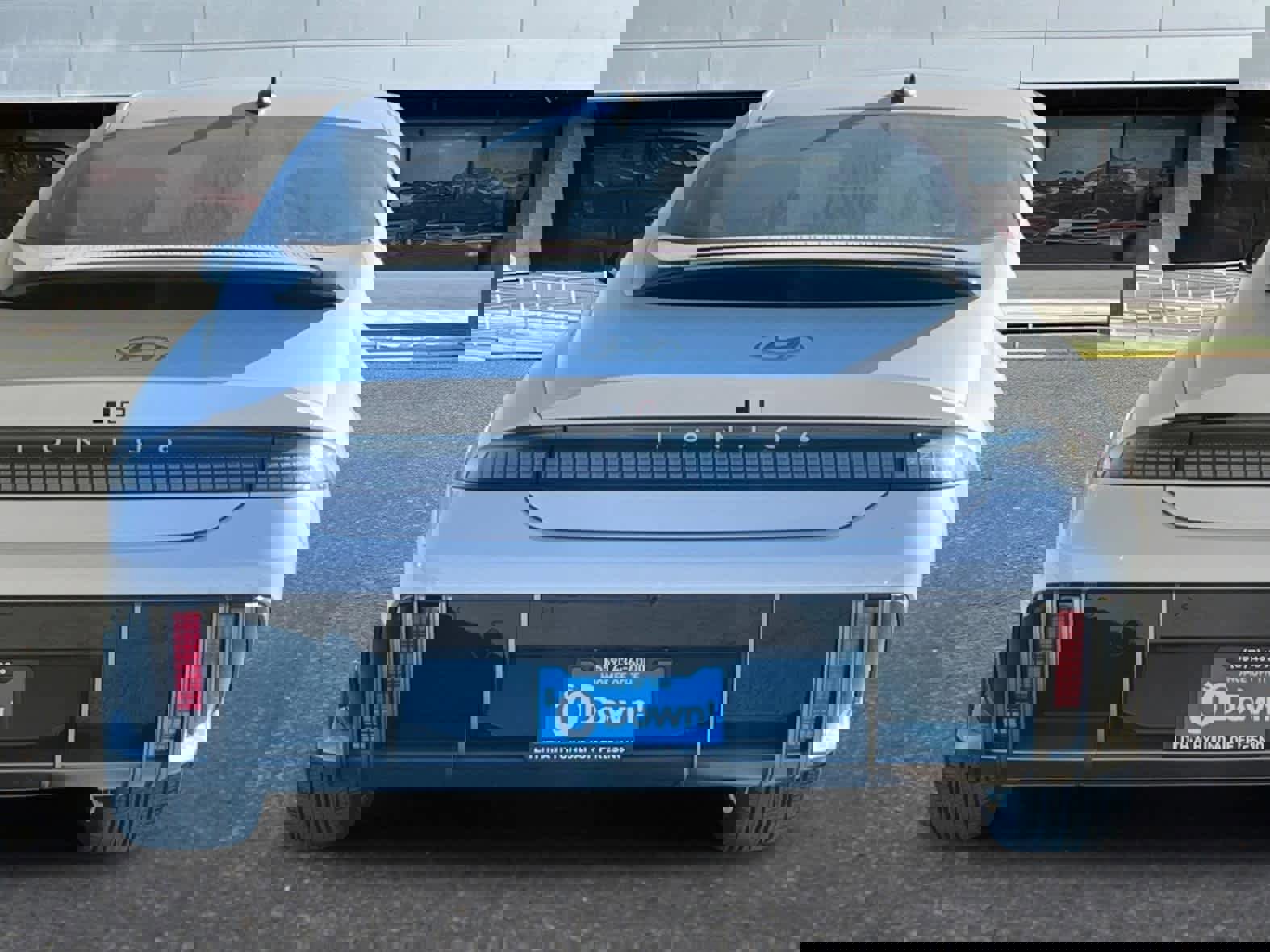 New 2025 Hyundai Ioniq 6 Limited image 7