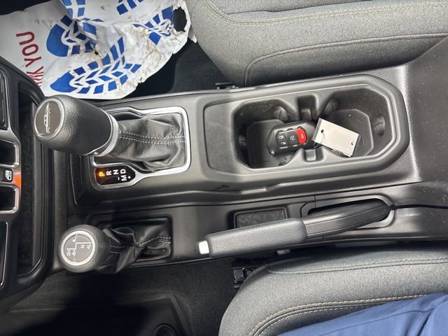 Used 2024 Jeep Gladiator Sport image 9