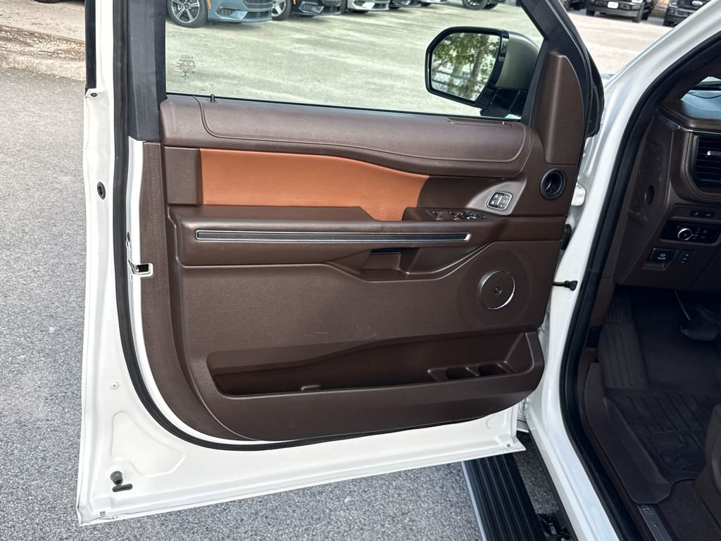 Certified 2023 Ford Expedition Max King Ranch image 14