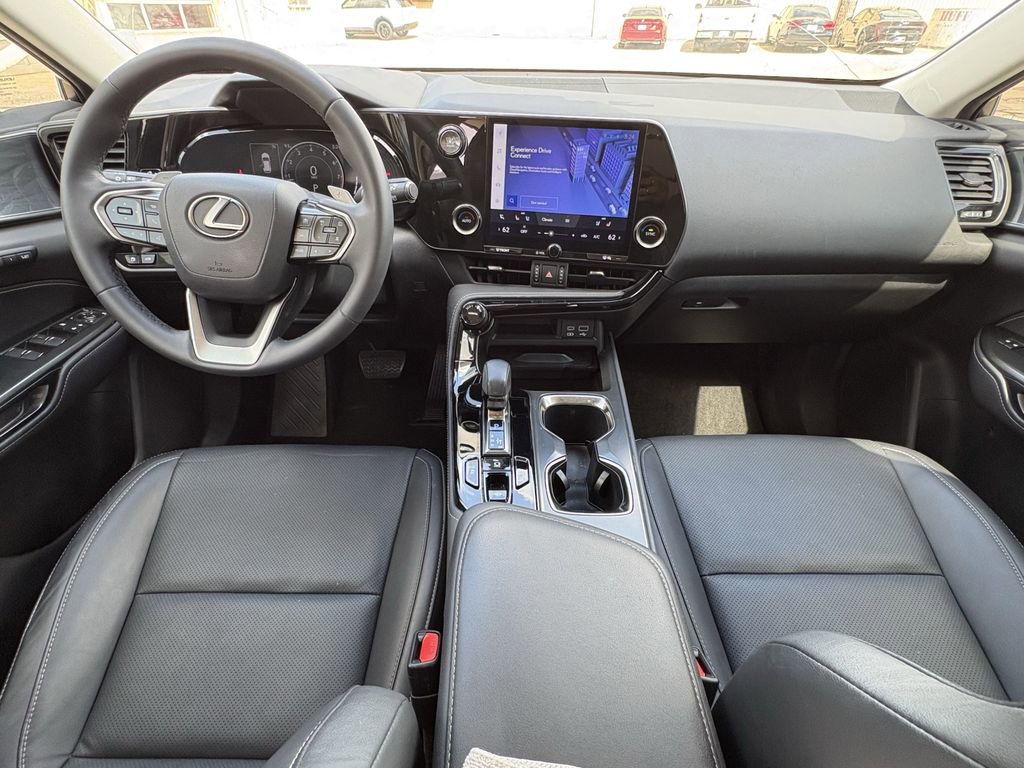 Used 2023 Lexus NX 250 FWD image 9