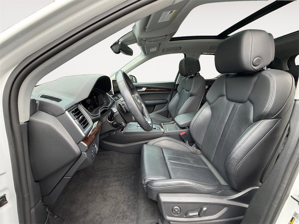 Used 2019 Audi Q5 2.0T Premium Plus w/ Premium Plus Package image 11