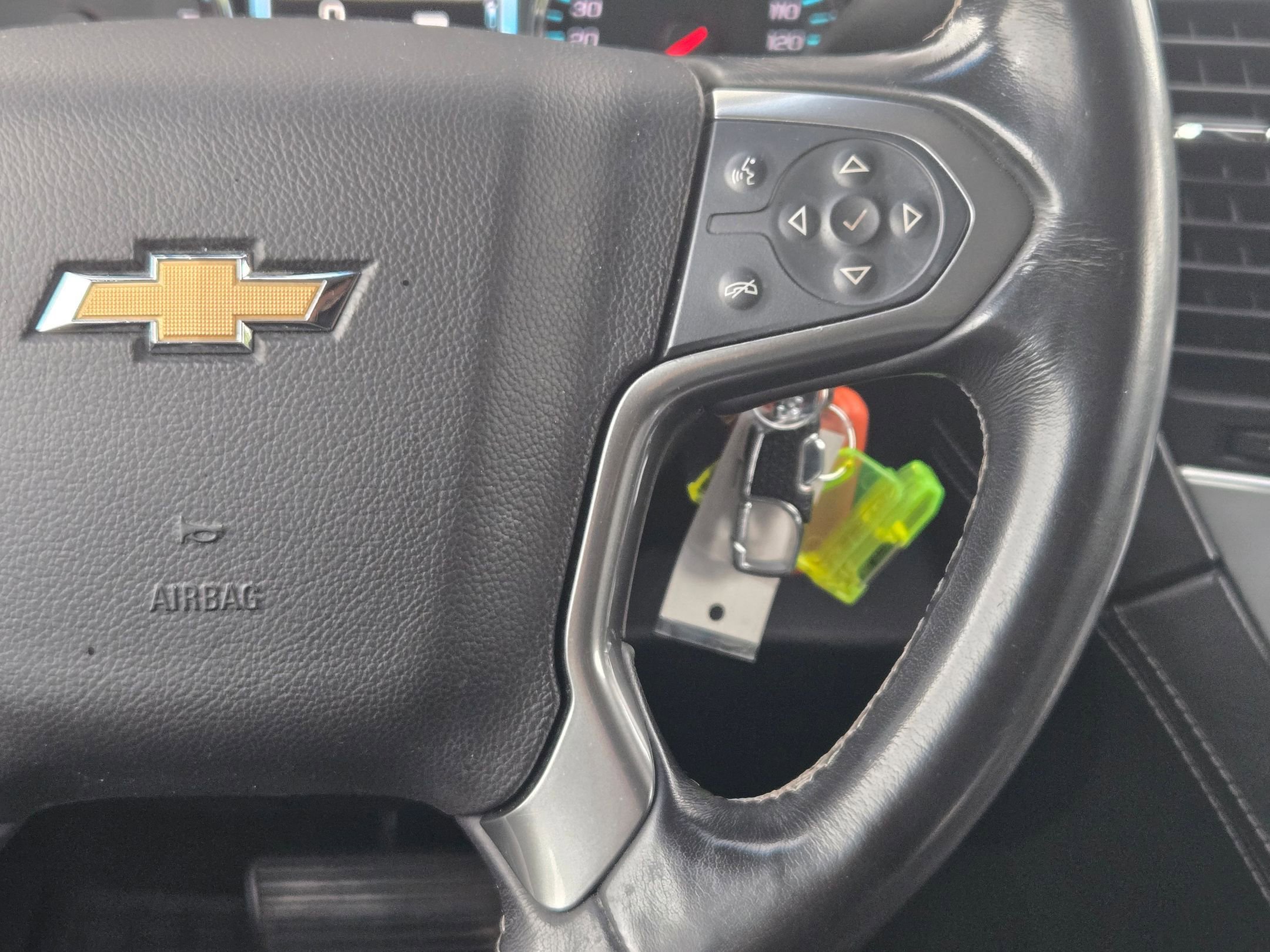 Used 2018 Chevrolet Suburban LT image 18