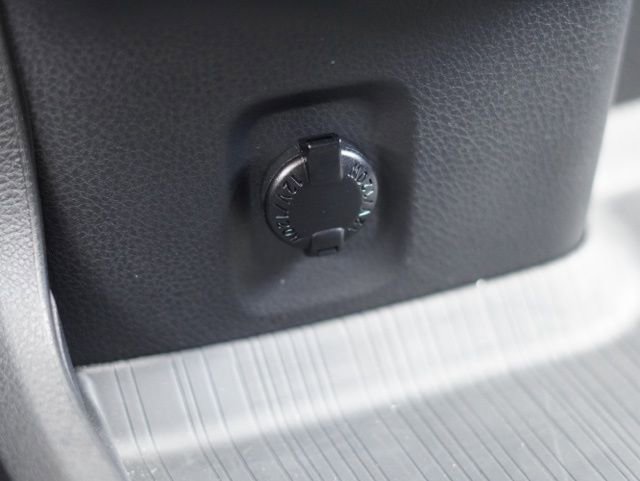 Certified 2025 Toyota Sienna Platinum AWD/4WD image 39