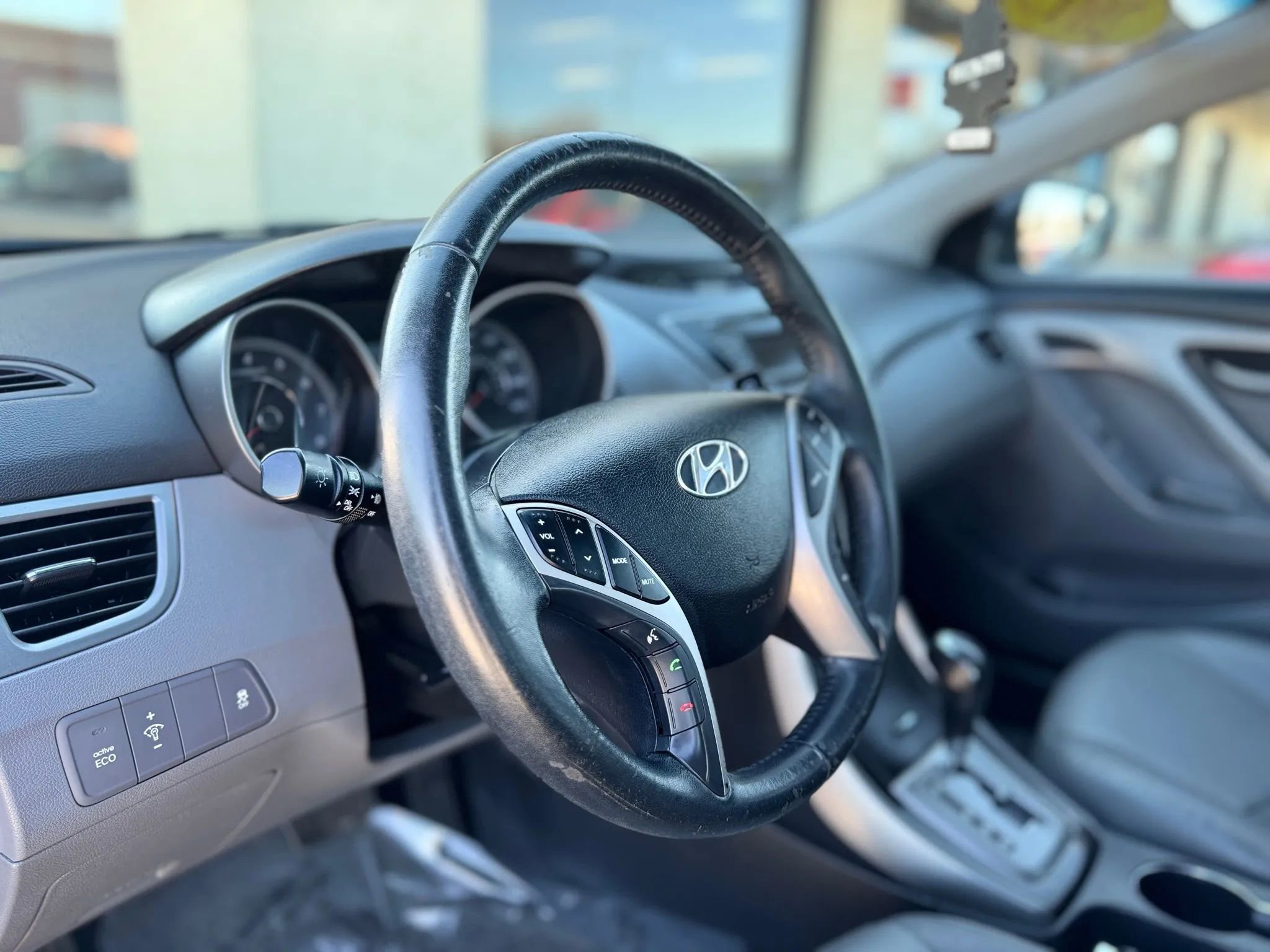 Used 2013 Hyundai Elantra Limited image 9